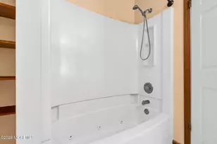 94 Heritage Ln, Hamburg, NJ 07419 - Photo 25