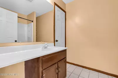94 Heritage Lane, Hamburg, NJ 07419 - Photo 23