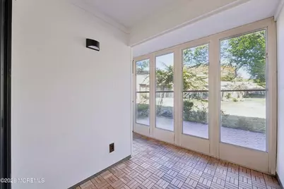 20 Hancock Court, Red Bank, NJ 07701 - Photo 7