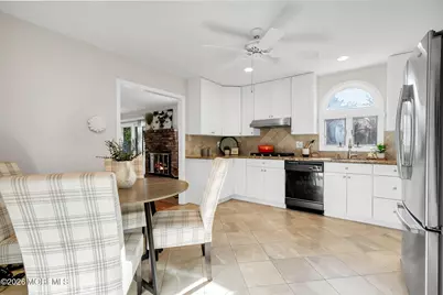 111 Marcshire Drive, Middletown, NJ 07748 - Photo 11