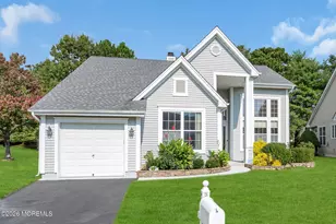 17 Fountain View Dr, Barnegat, NJ 08005 - Photo 1