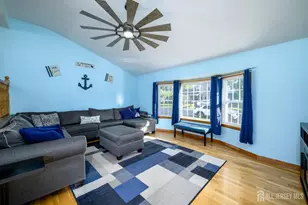 41 Wilson Dr, Fords, NJ 08863 - Photo 11