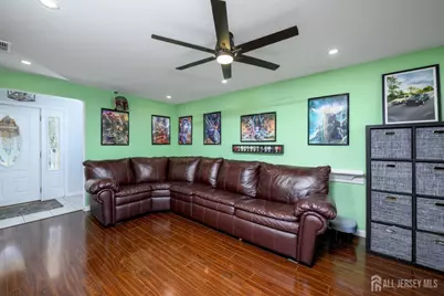 41 Wilson Drive, Fords, NJ 08863 - Photo 23