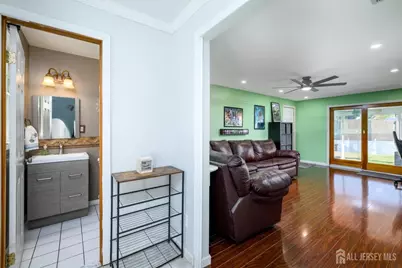 41 Wilson Drive, Fords, NJ 08863 - Photo 9