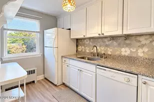 86 Manor Dr, Red Bank, NJ 07701 - Photo 3