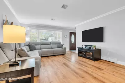 18 Beaverbrook Drive, Toms River Township, NJ 08757 - Photo 9
