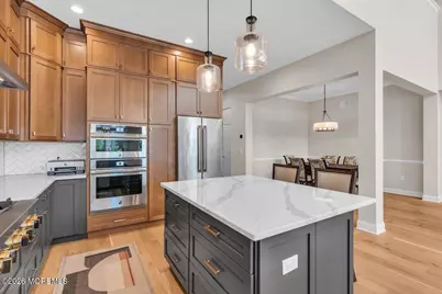127 Grandview Circle, Farmingdale, NJ 07727 - Photo 5