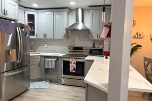 108 Manchester Ct, Red Bank, NJ 07701 - Photo 5