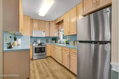25 Stephenville Boulevard, Red Bank, NJ 07701 - Photo 15