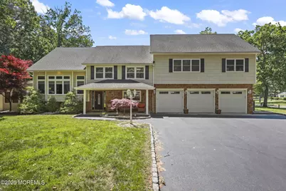 23 Galahad Drive, Manalapan Township, NJ 07726 - Photo 3