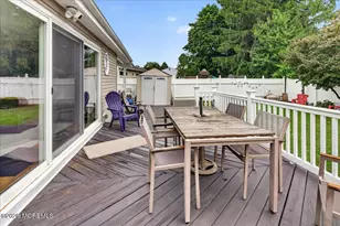 11 Brown Ct, Sayreville, NJ 08859 - Photo 27