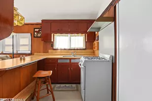921 S Green St, Tuckerton, NJ 08087 - Photo 17
