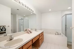 26 Malsbury St, Robbinsville Township, NJ 08691 - Photo 17
