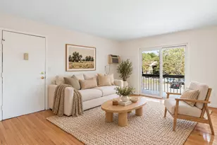 154 Cross Slope Ct, Manalapan Township, NJ 07726 - Photo 3