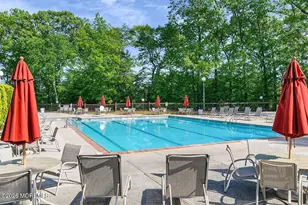 121 Lexington Ct, Red Bank, NJ 07701 - Photo 23