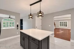28 Grand Tour, Highlands, NJ 07732 - Photo 9