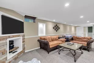 38 Hyer Ct, Aberdeen Township, NJ 07747 - Photo 57