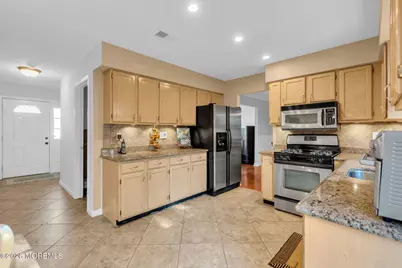 38 Hyer Court, Aberdeen Township, NJ 07747 - Photo 31