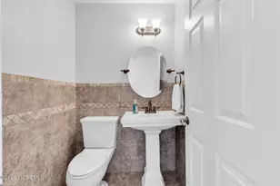 38 Hyer Ct, Aberdeen Township, NJ 07747 - Photo 41