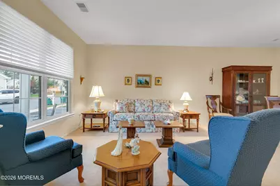 17 Greylawn Drive, Lakewood, NJ 08701 - Photo 5