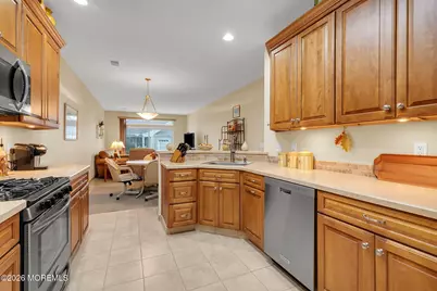 17 Greylawn Drive, Lakewood, NJ 08701 - Photo 11
