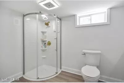 95 W Washington Avenue, Atlantic Highlands, NJ 07716 - Photo 21