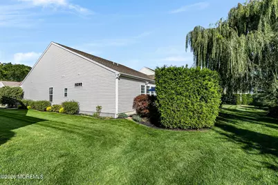 23 W Chaucer Lane, Farmingdale, NJ 07727 - Photo 39