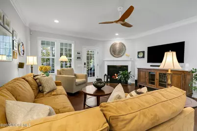 23 W Chaucer Lane, Farmingdale, NJ 07727 - Photo 15