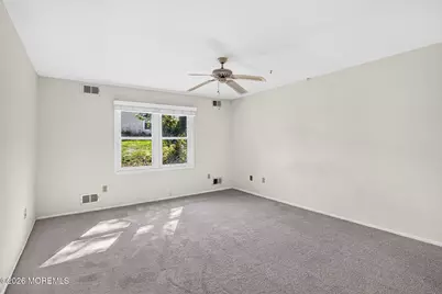 162 Gayle Court, Lakewood, NJ 08701 - Photo 11