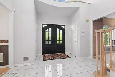 312 Wembley Place, Morganville, NJ 07751 - Photo 5