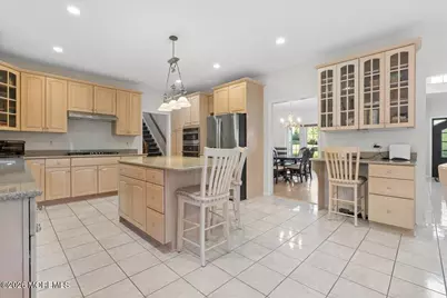 312 Wembley Place, Morganville, NJ 07751 - Photo 13