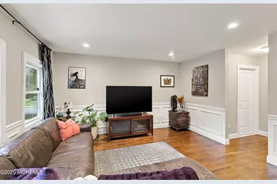 8 Hampton Road, Howell Township, NJ 07731 - Photo 7