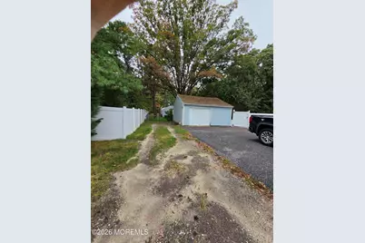 15 Western Drive, Howell Township, NJ 07731 - Photo 3