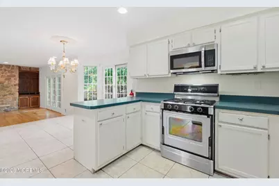 2 Oxford Lane, Eatontown, NJ 07724 - Photo 17
