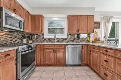 7 Simek Lane, Middletown, NJ 07758 - Photo 5