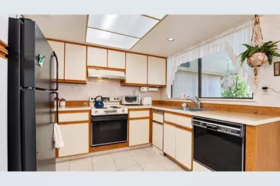 14 B Basswood Plaza #B, Monroe Township, NJ 08831 - Photo 15