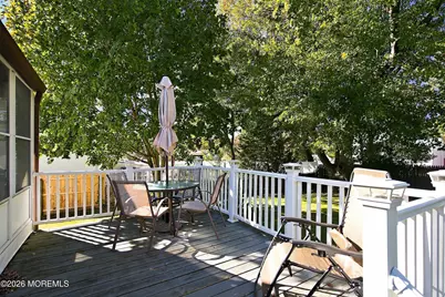 510 Mackey Avenue, Belford, NJ 07718 - Photo 21