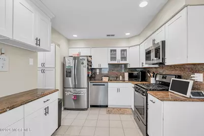 13 Frost Court, Freehold, NJ 07728 - Photo 15