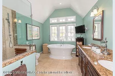 24 Barbara Lane, Oakhurst, NJ 07755 - Photo 13