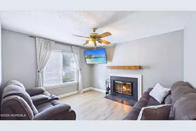 14 Woodmere Court, Freehold, NJ 07728 - Photo 17