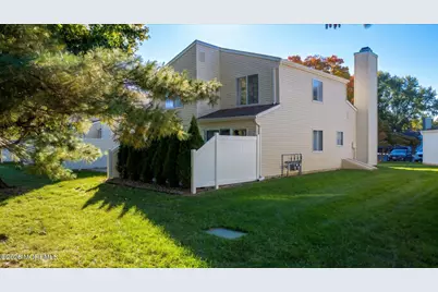 14 Woodmere Court, Freehold, NJ 07728 - Photo 51