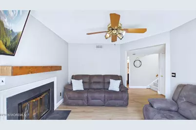 14 Woodmere Court, Freehold, NJ 07728 - Photo 19
