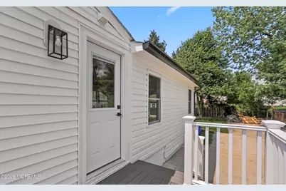 77 Helen Avenue, Freehold, NJ 07728 - Photo 15