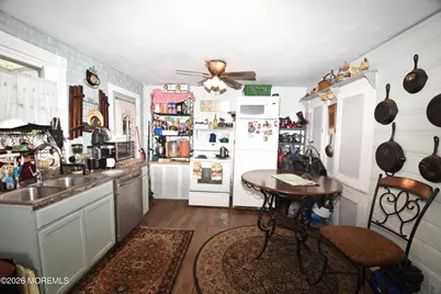 636 Holmdel Road, Hazlet Township, NJ 07730 - Photo 33