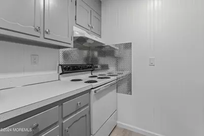 828 Balmoral Court E, Lakewood, NJ 08701 - Photo 17