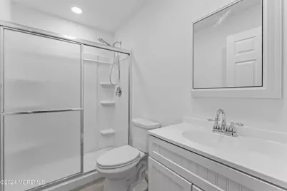 828 Balmoral Court E, Lakewood, NJ 08701 - Photo 9