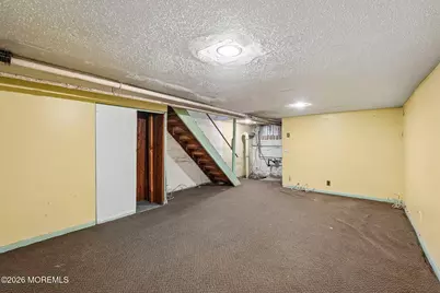 194 Lewis Street, Perth Amboy, NJ 08862 - Photo 29