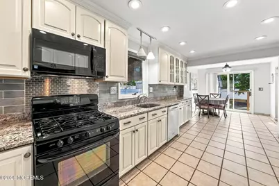 32 3rd Street, Fords, NJ 08863 - Photo 7