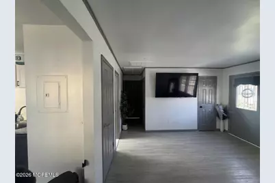 223 Windward Avenue, Beachwood, NJ 08722 - Photo 9