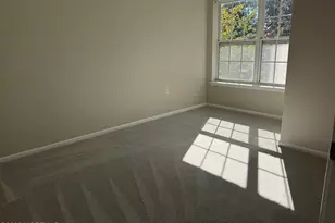 113 Liddle Ave, Edison, NJ 08837 - Photo 7